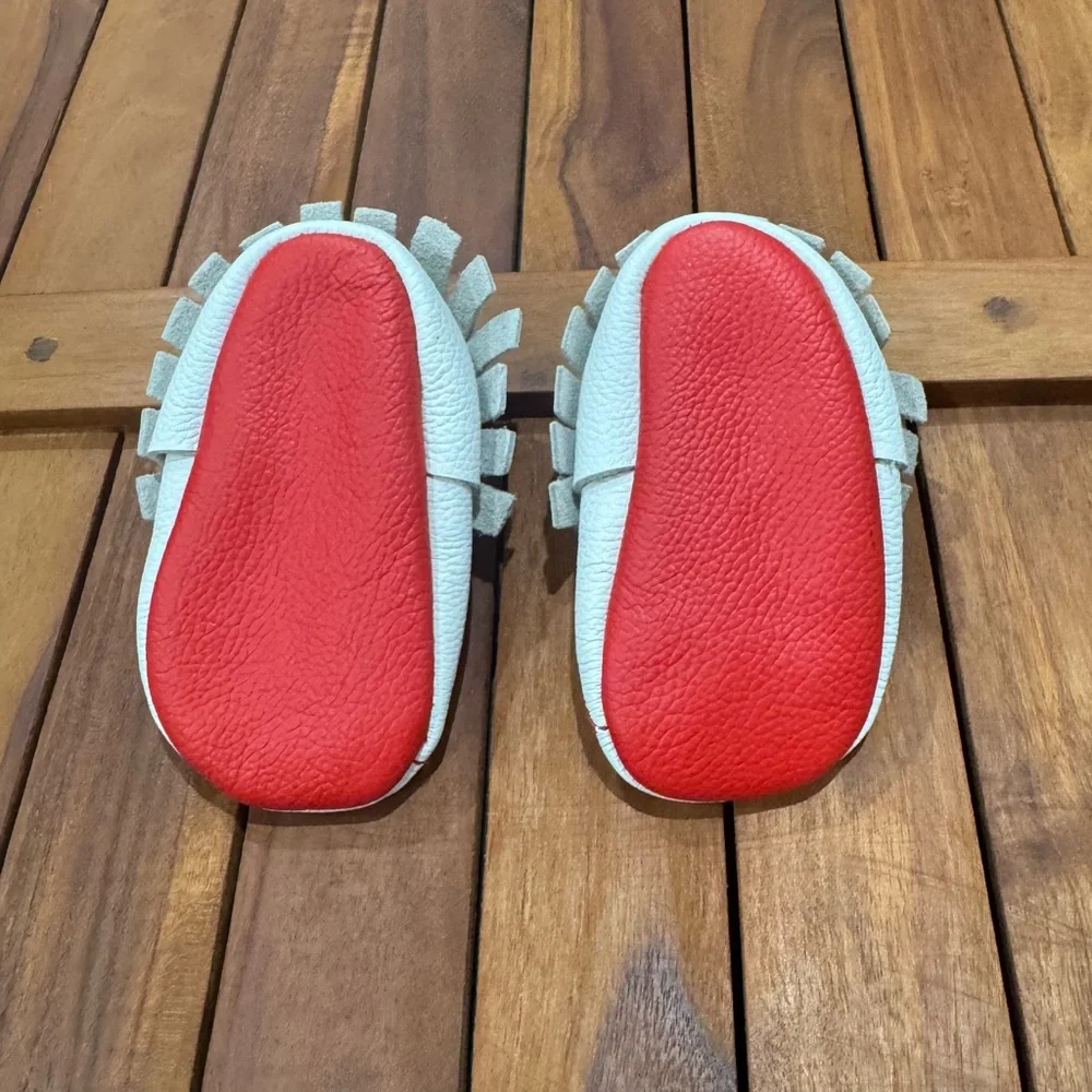 Birdrock Baby White Leather Moccasins with Red Stitching & Fringe Sz. 5.5